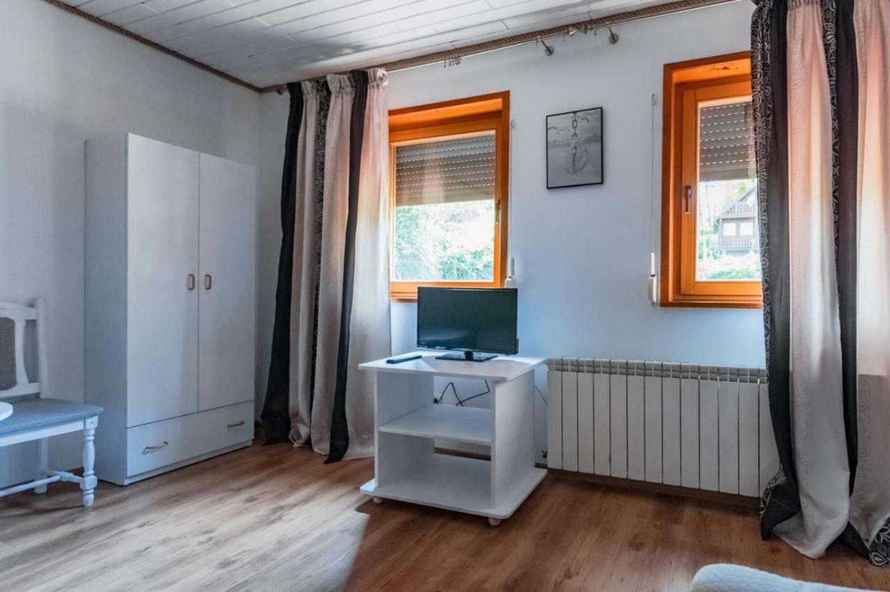 Cicha Zatoka Apartamento Mikołajki Exterior foto