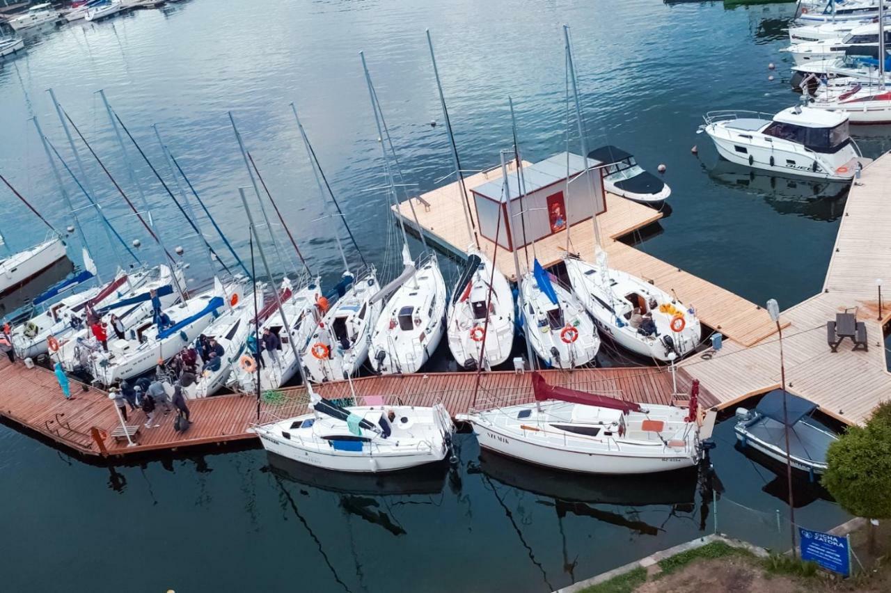 Cicha Zatoka Apartamento Mikołajki Exterior foto